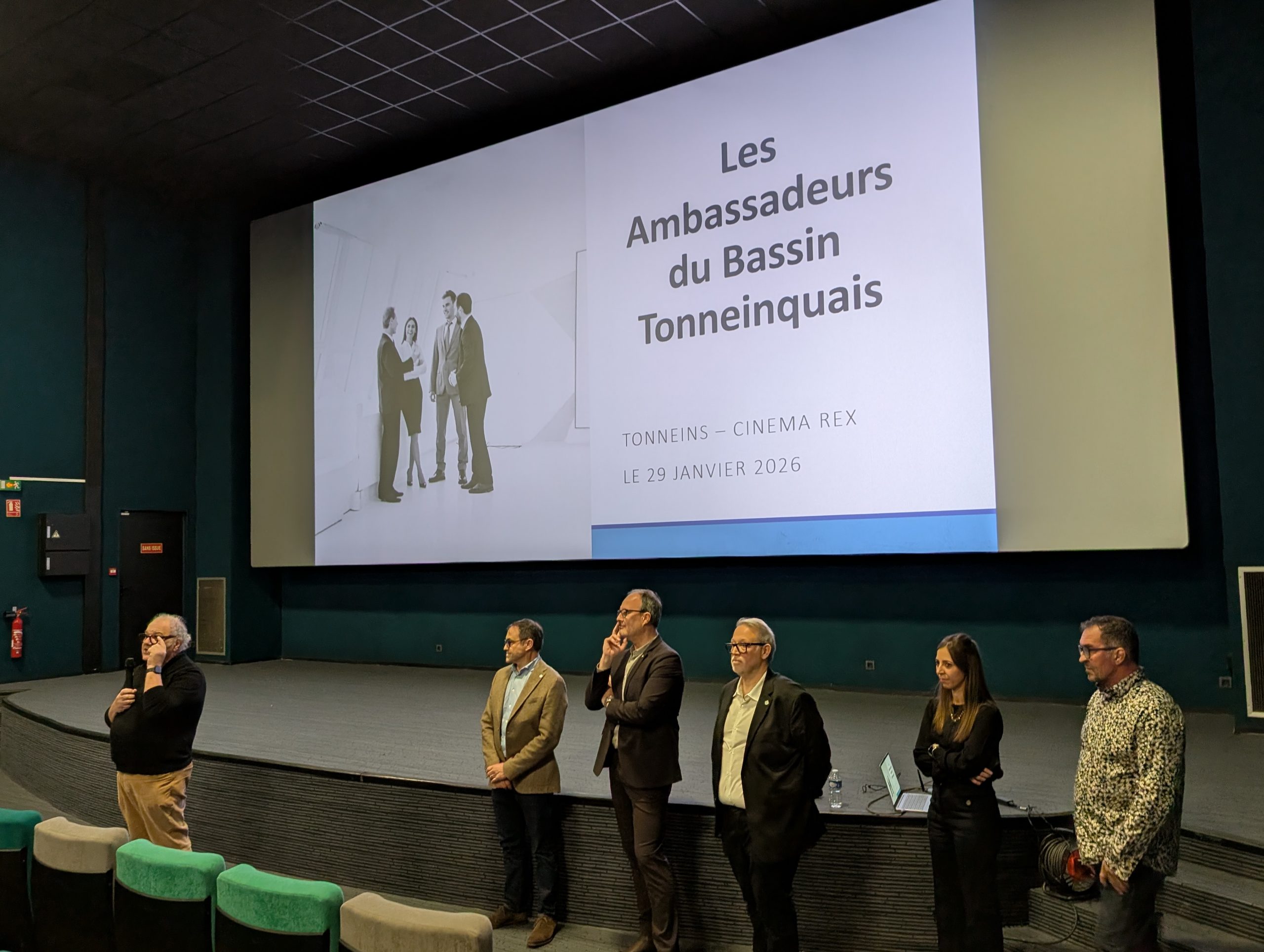 Très chers ambassadeurs