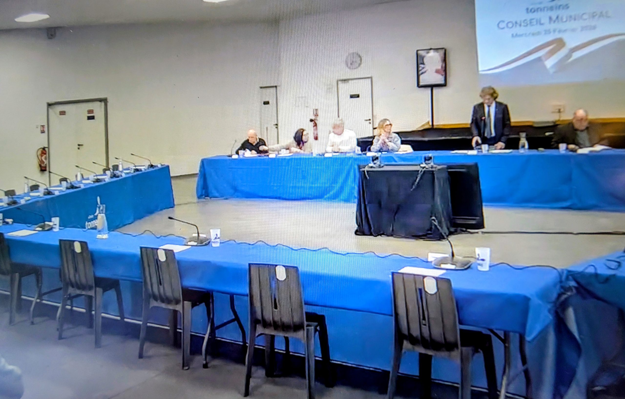 Municipales: le cirque médiatico-numérique a-t-il raison du débat d’idées?