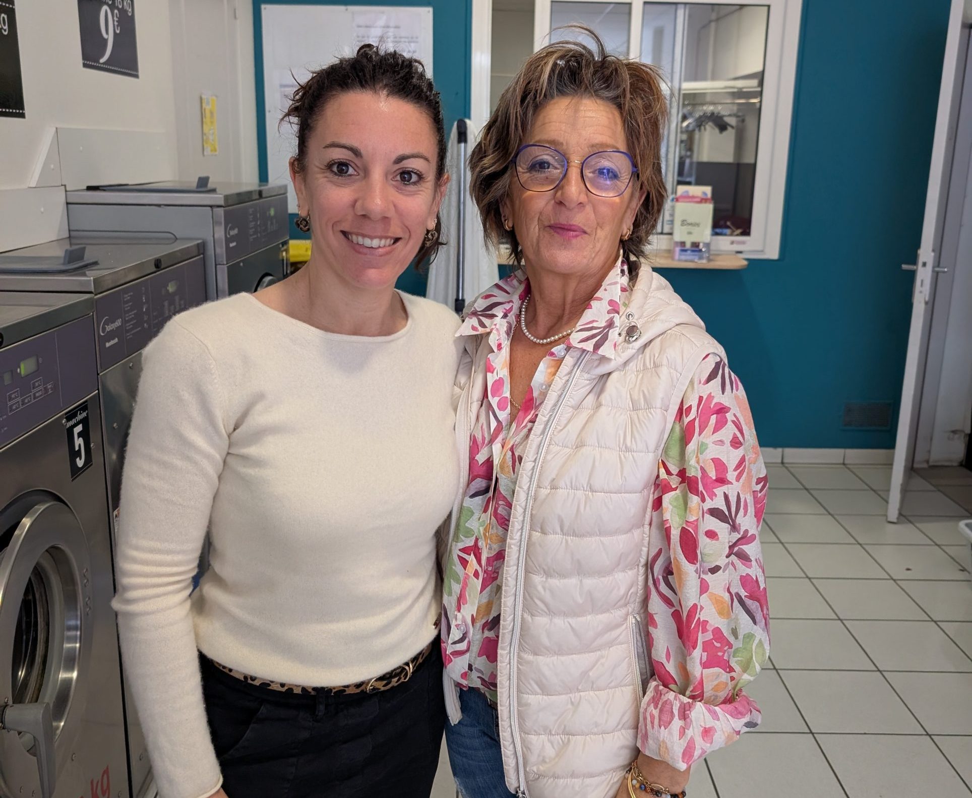 Laverie Fédrigo: le sourire se transmet de mère en fille.